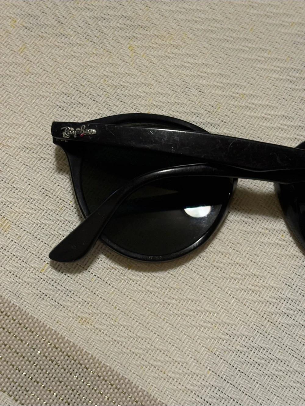 Ray-Ban Black Round Frame Sunglasses with Dark Lenses